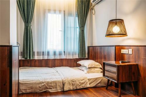 Chengdu Flipflop Lounge Hostel