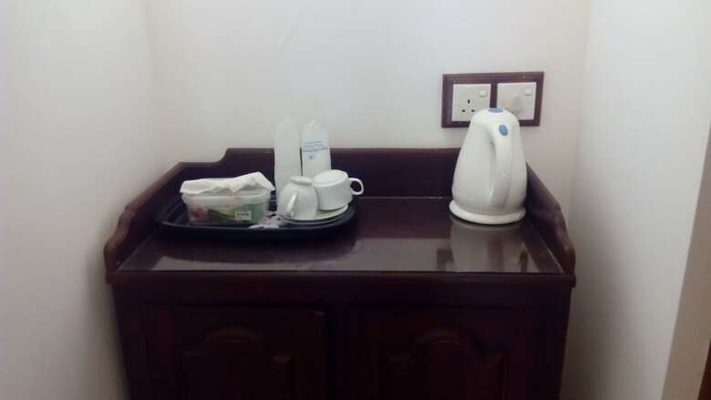 Hotel Sarathchandra Tourist Guest House