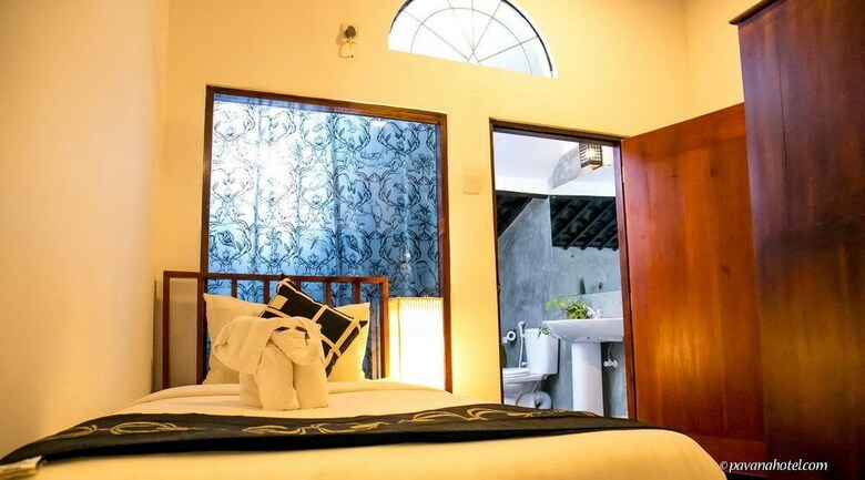 Pavana Hotel