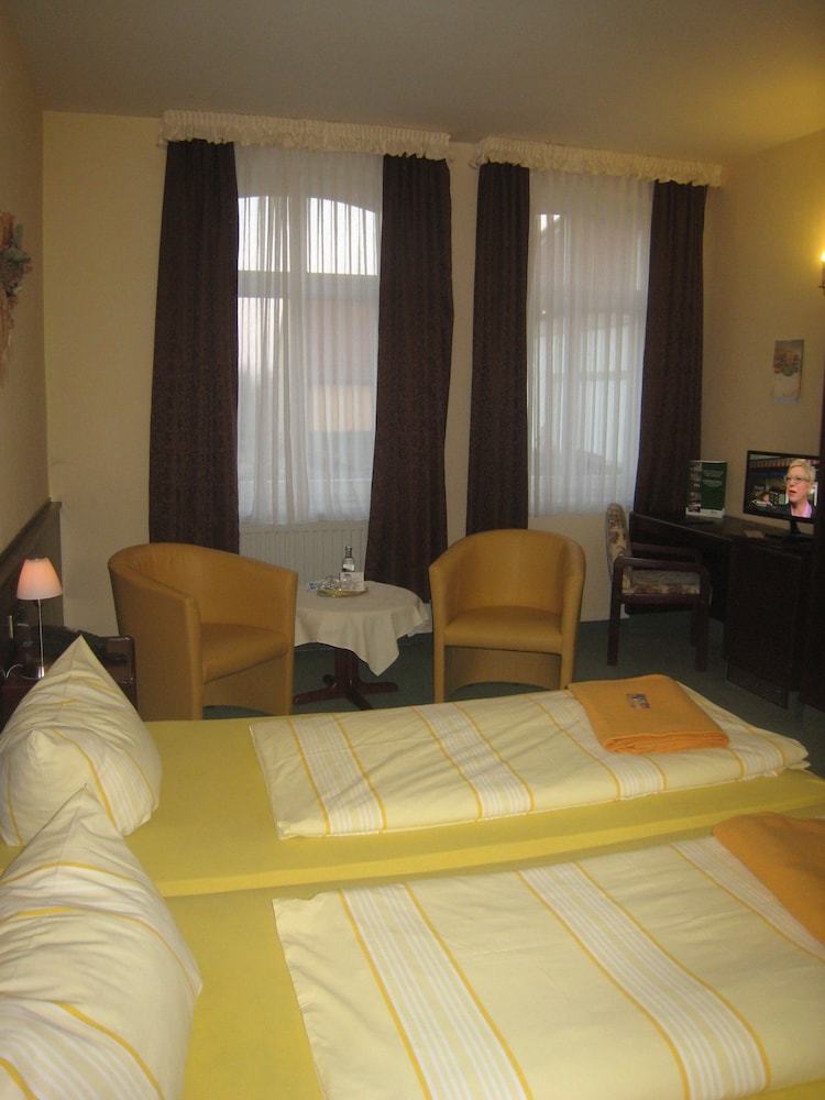 Hotel Sch�ne Aussicht