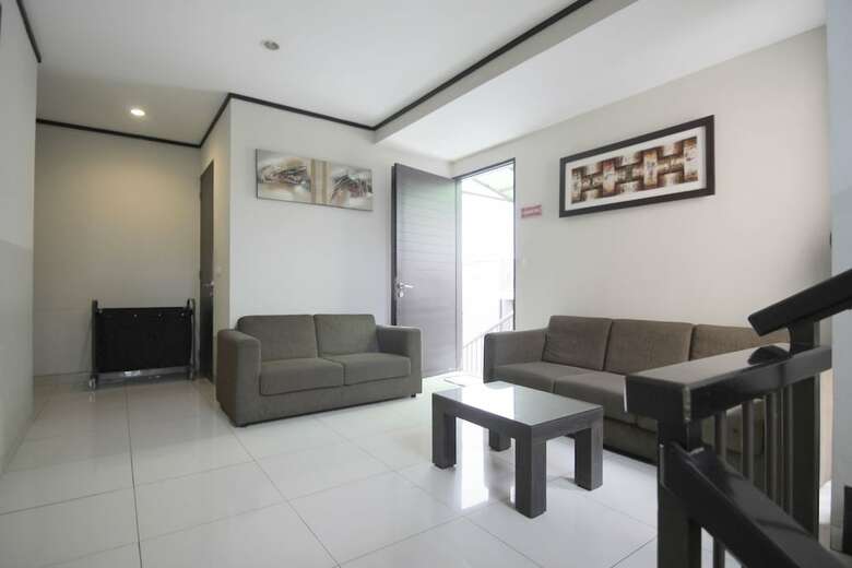 Hotel Airy Sukasari Setrasari Raya 10 Bandung