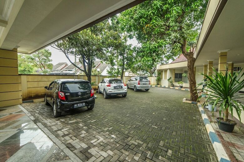 Hotel Airy Solo Baru Telukan Pendawa Af 1