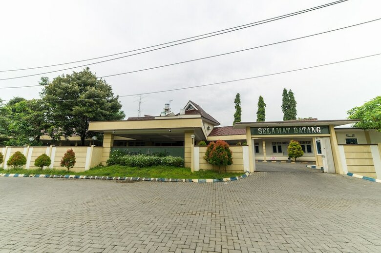 Hotel Airy Solo Baru Telukan Pendawa Af 1