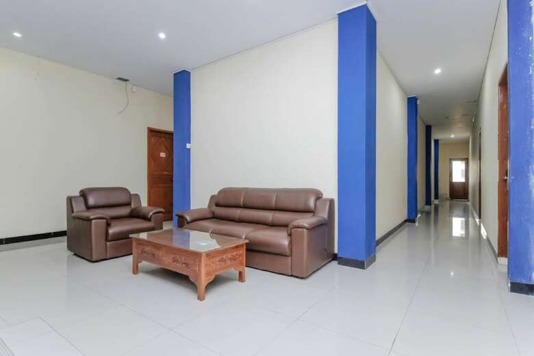 Hotel Reddoorz Plus @ Jalan Pemuda Jakarta