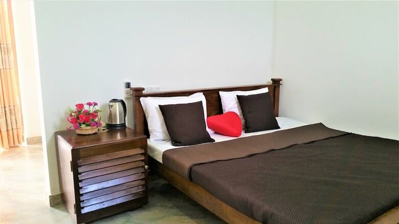 Hotel Dhammika Magic Palace