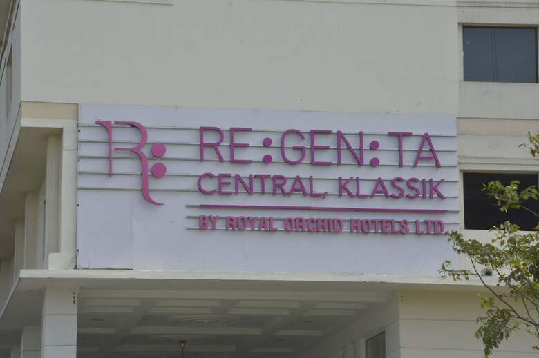 Hotel Regenta Central Klassik