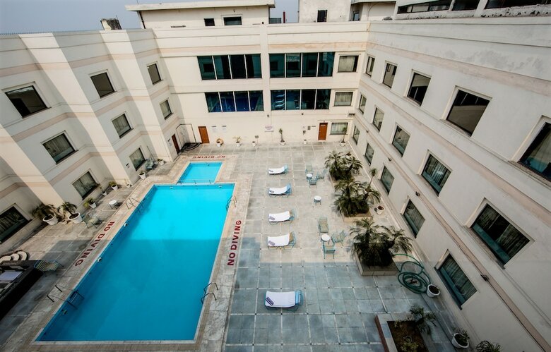 Hotel Regenta Central Klassik