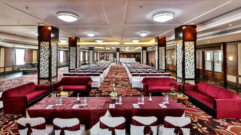 Hotel Regenta Central Klassik