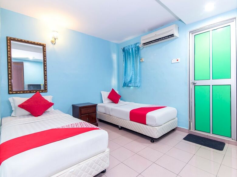 Oyo 252 Lotus Hotel