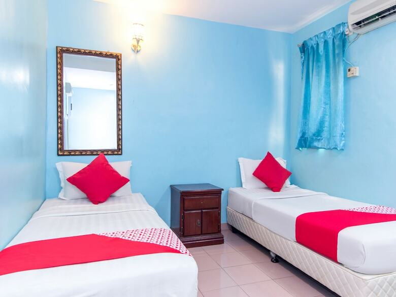 Oyo 252 Lotus Hotel