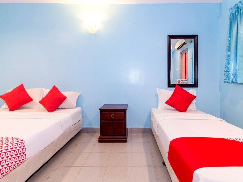 Oyo 252 Lotus Hotel