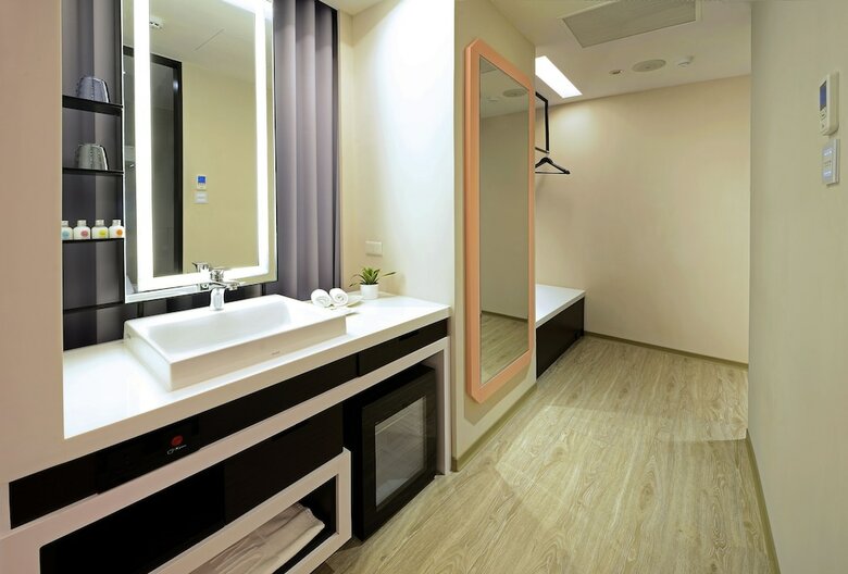 Uinn Business Hotel - Taipei Shilin