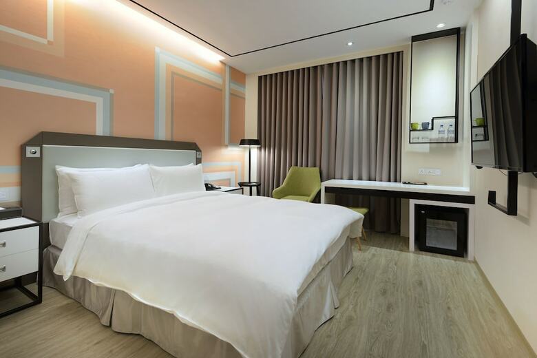 Uinn Business Hotel - Taipei Shilin