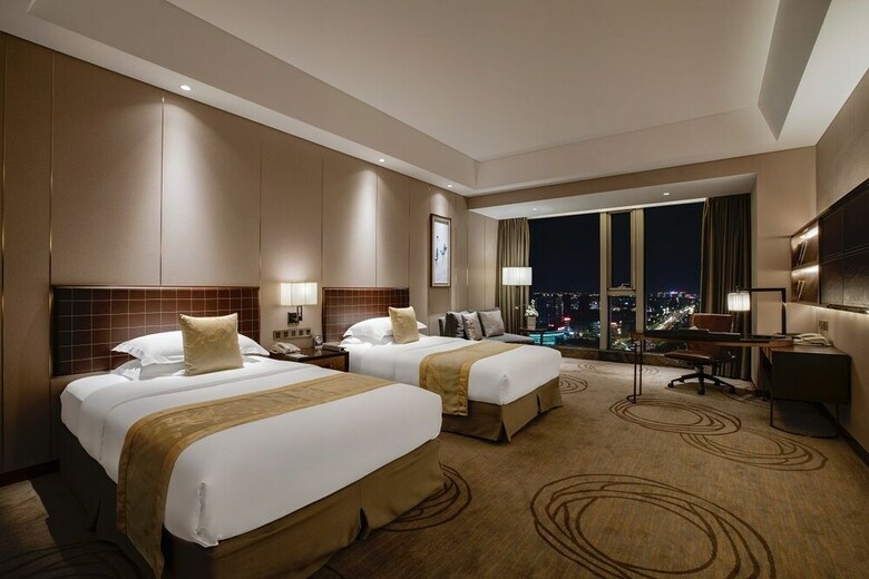 Golden Eagle Summit Hotel Yancheng