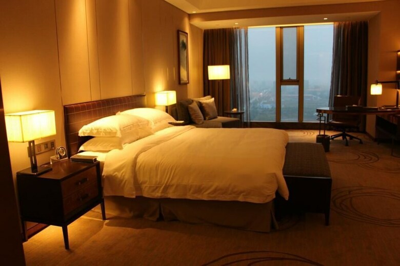 Golden Eagle Summit Hotel Yancheng
