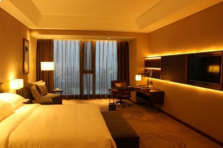 Golden Eagle Summit Hotel Yancheng