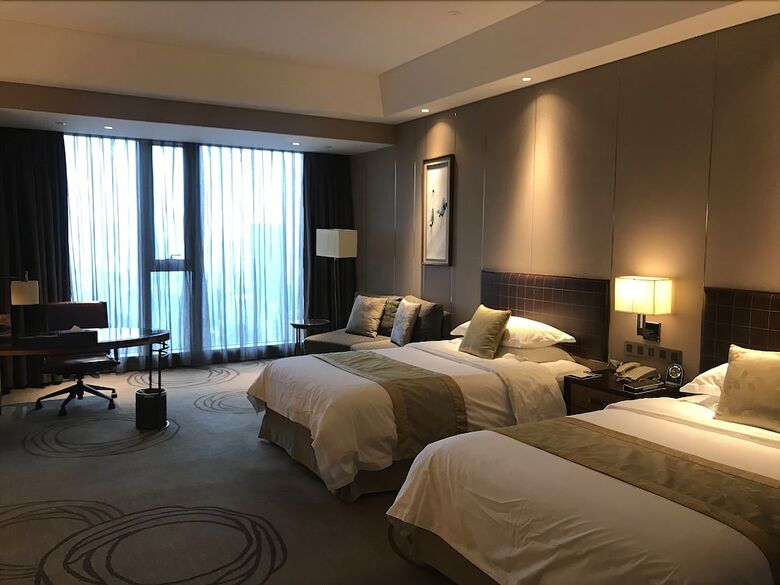 Golden Eagle Summit Hotel Yancheng
