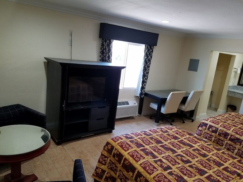 El Rancho Motel