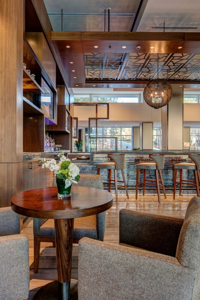 Jb Duke Hotel
