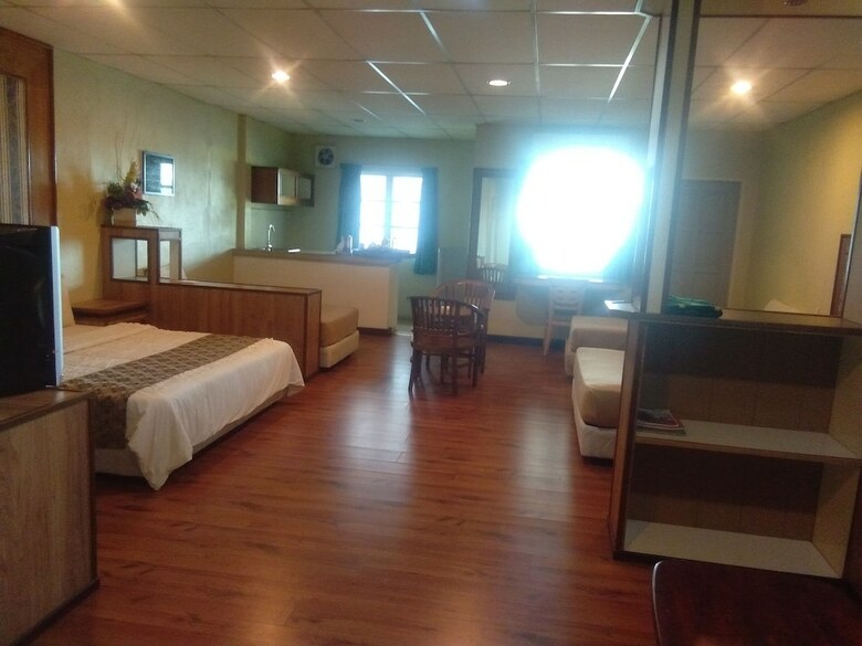 Hotel Arwana Inn
