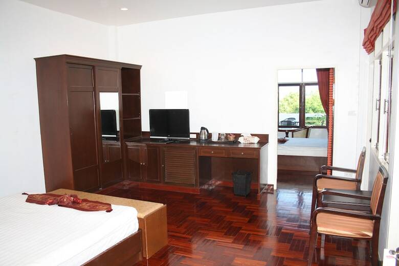 Hotel Ao Thai Resort
