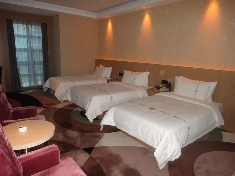 Pengke Ingenious Hotel Oct Harbor