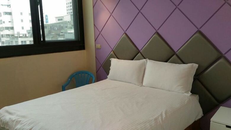 Lightness Hotel