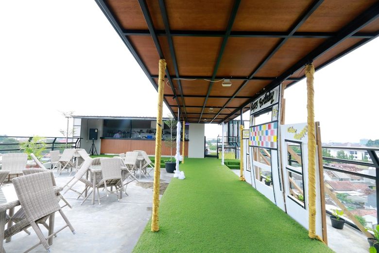 Yellow Star Hotel Gejayan