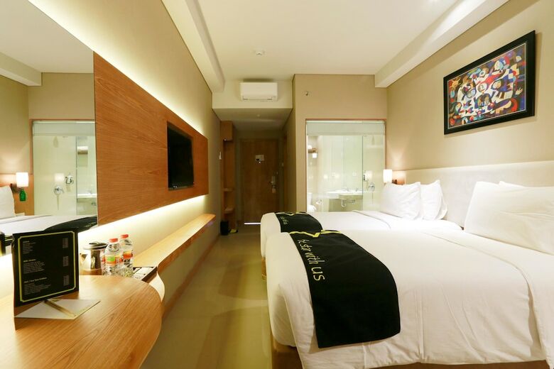 Yellow Star Hotel Gejayan