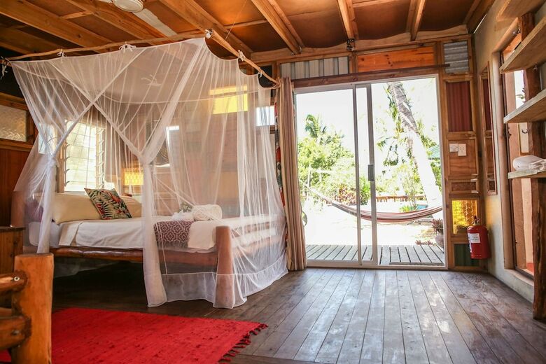 Hostal Mozambeat Motel