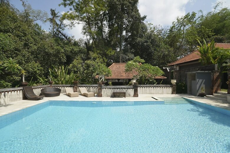 Apartamento Oyo 1840 Kubu Ubud Hotel