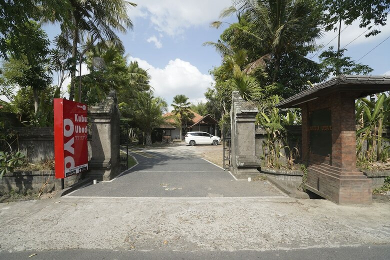 Apartamento Oyo 1840 Kubu Ubud Hotel