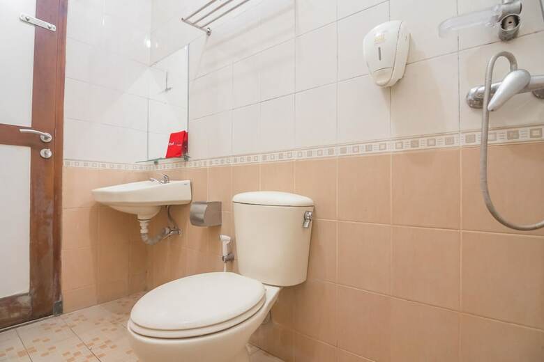 Hotel Reddoorz Near Cihampelas Walk