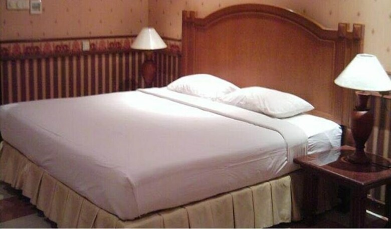 Hotel Pulau Ayer Resort And Cottages