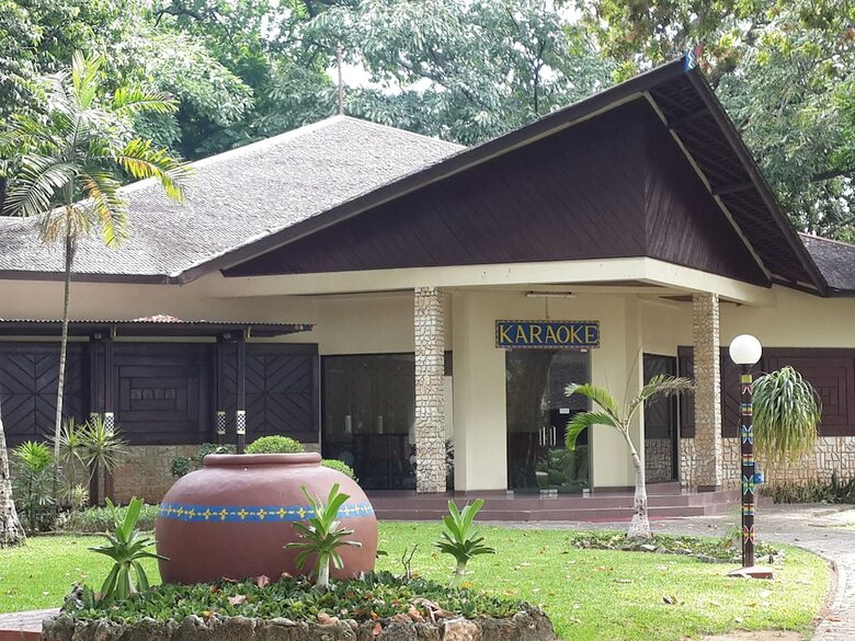 Hotel Pulau Ayer Resort And Cottages