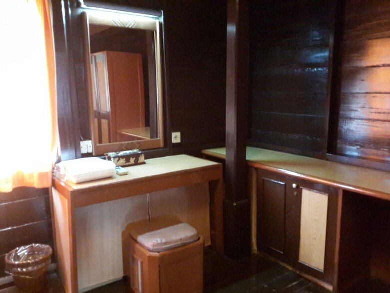 Hotel Pulau Ayer Resort And Cottages