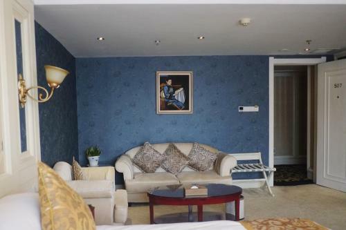 Legend Hotel