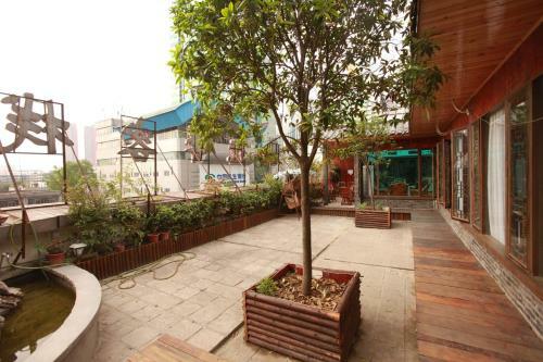 Posada Zhengfu Caotang Decent Hostel