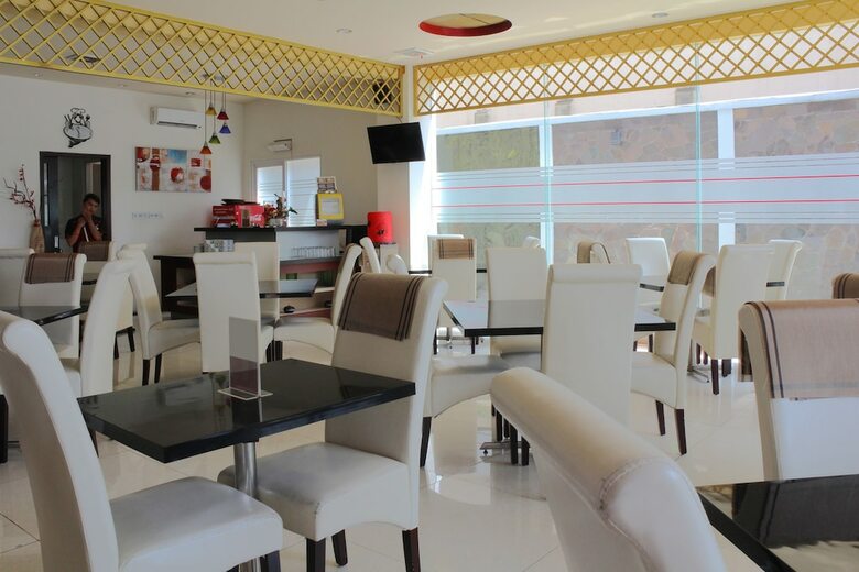 Hotel Airy Kiaracondong Ibrahim Adjie Bandung