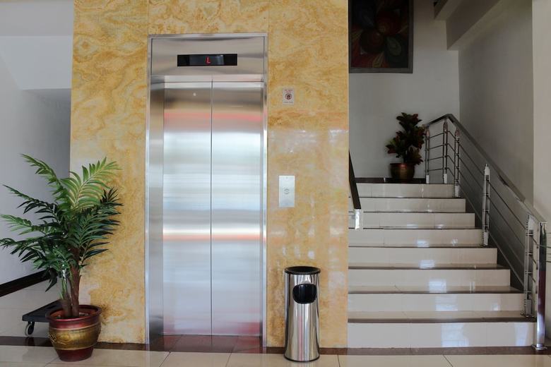 Hotel Airy Kiaracondong Ibrahim Adjie Bandung