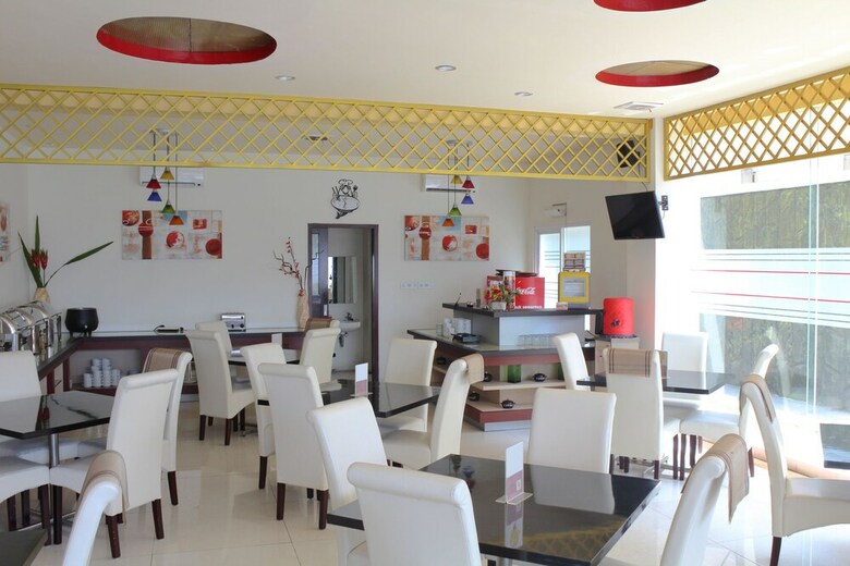 Hotel Airy Kiaracondong Ibrahim Adjie Bandung