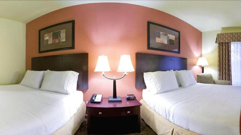 Hotel Holiday Inn Express & Suites Alexandria