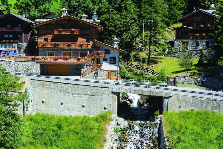 4478 Mountain Lodge