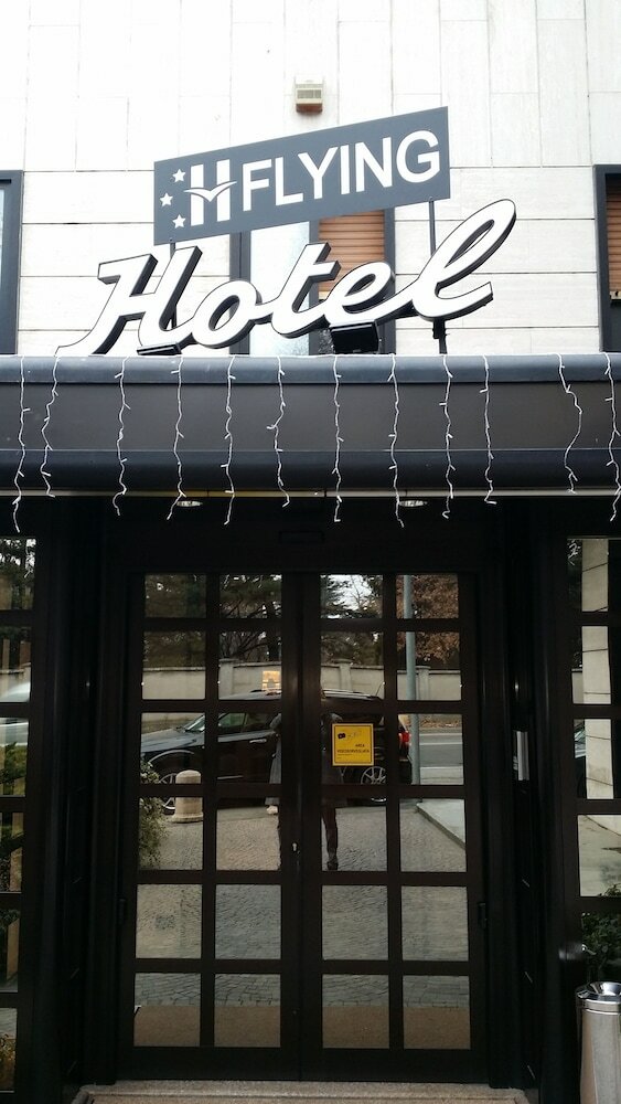 Flying Hotel