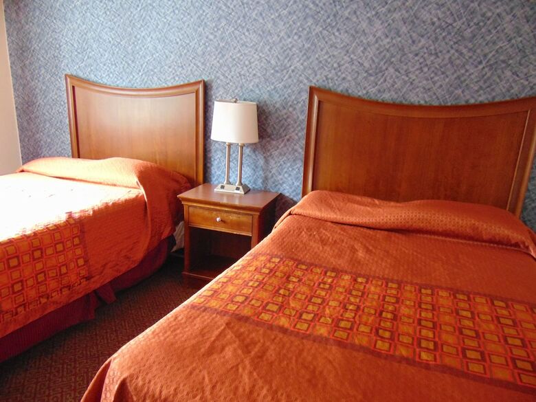 La Mirage Motor Inn