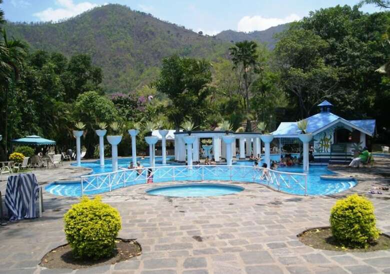 Hotel Riverside Spring Resort