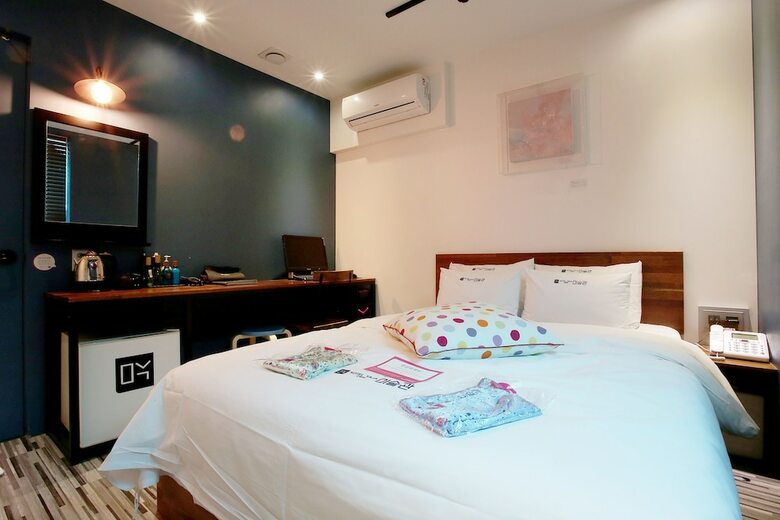 Hotel Kotel Yaja Sadang Art Gallery