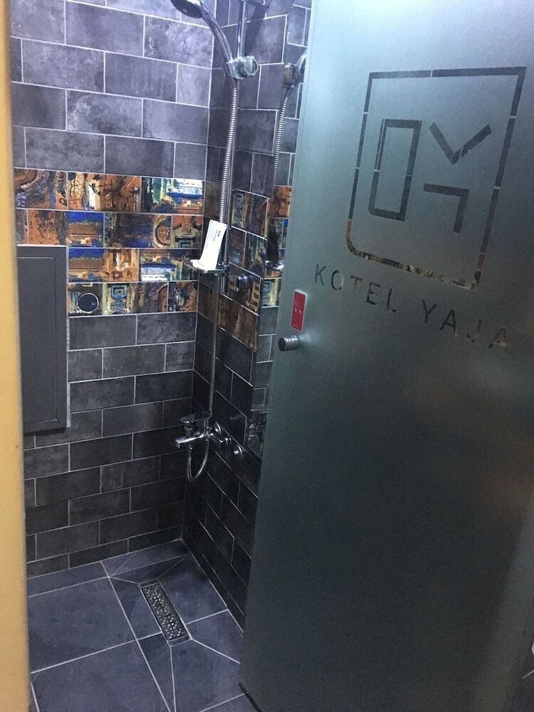 Hotel Kotel Yaja Sadang Art Gallery