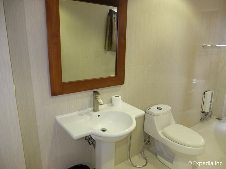 Imerex Plaza Hotel