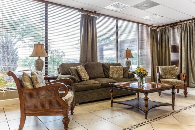 Hotel Quality Inn & Suites